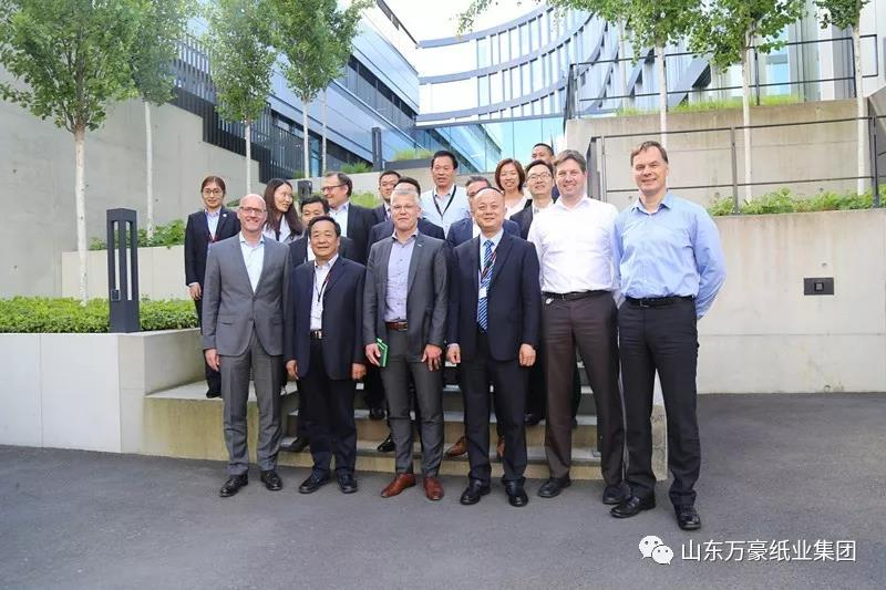 尊龙凯时集团龙德科技与德国曼胡默尔公司签署战略合作协议